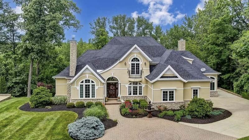 Residential and commercial landscaping in Lima, OH | Cutting Edge Lawn Solutions